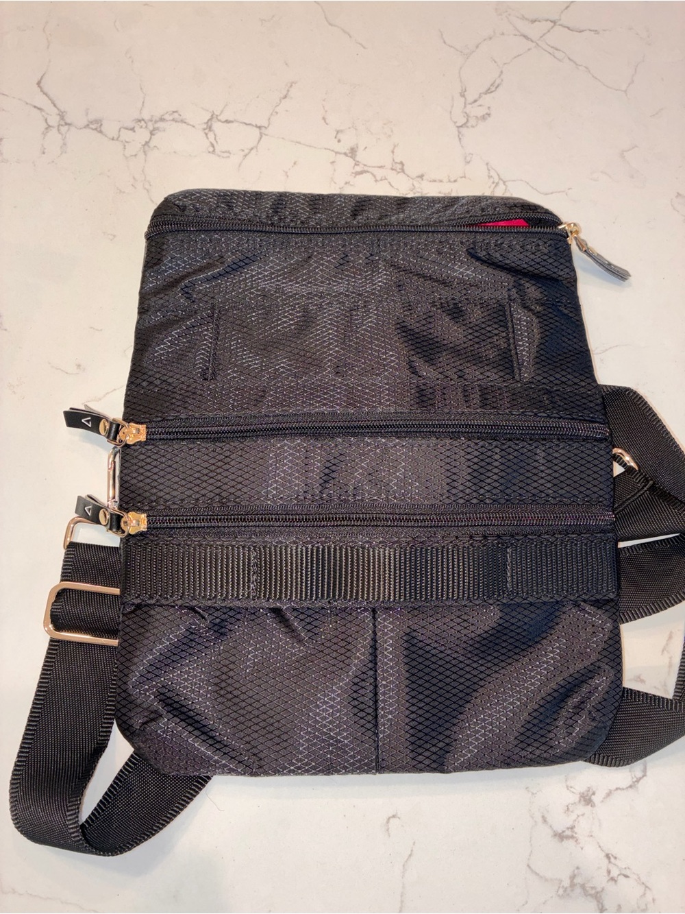 Zyia Active Voora NWOT Black Nylon Crossbody Belt Bag Pouch – Hot Pink Lining